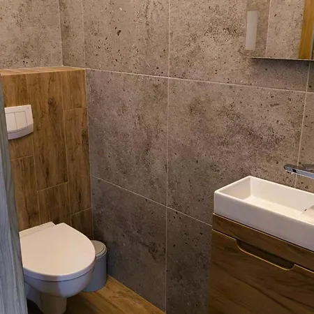 Holiday home Kaczawska Z Wypozyczalnia E-hulajnog Terenowych